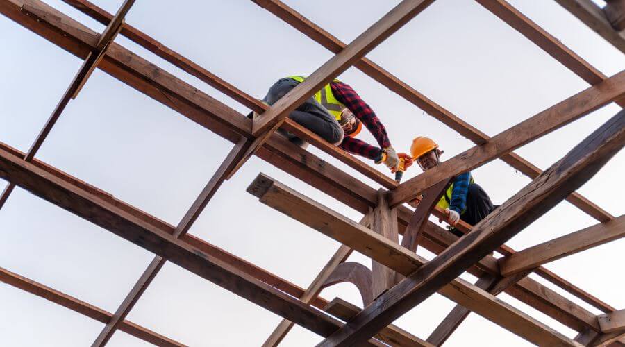 Professional gutter cleaning services in Tyner, NC